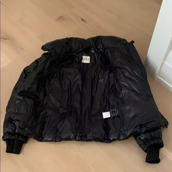 Girls Annabelle (Sam)! - Picture 2 of 3